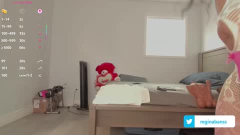 Snapshot of reginabanx chatting on 2, 10, 2025 reginabanx online show from 2, 10, 2025