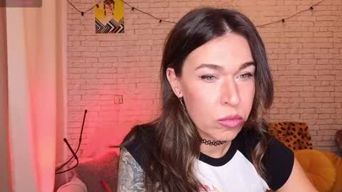 Snapshot of reginahawkinss chatting on 4, 11, 2025 ReginaHawkinss online show from 4, 11, 2025