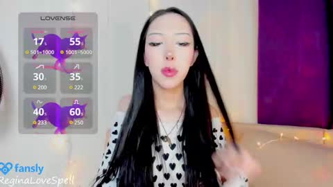 Snapshot of reginainspace chatting on 12, 2, 2025  Regina online show from 12, 2, 2025