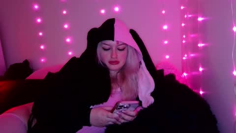 Snapshot of reiannmay chatting on 12, 1, 2026 reiannmay online show from 12, 1, 2026