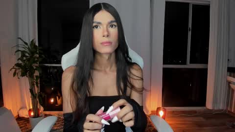 Snapshot of reichel_gray chatting on 18, 2, 2025 REICHEL online show from 18, 2, 2025