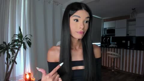 Snapshot of reichel_gray chatting on 15, 10, 2025 REICHEL online show from 15, 10, 2025