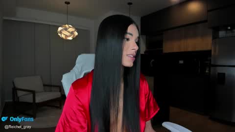 Snapshot of reichel_gray chatting on 26, 10, 2025 REICHEL online show from 26, 10, 2025