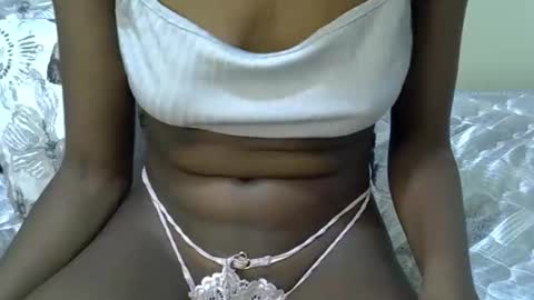 Snapshot of reina_2 chatting on 14, 5, 2026 cutie online show from 14, 5, 2026
