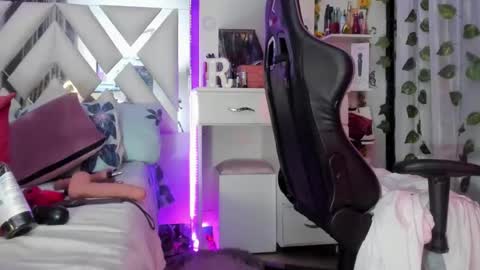 Reina online show from 15, 1, 2025