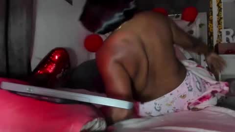 Reina online show from 16, 2, 2025