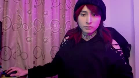 Snapshot of reiv_femboy chatting on 7, 10, 2025 reiv_femboy online show from 7, 10, 2025
