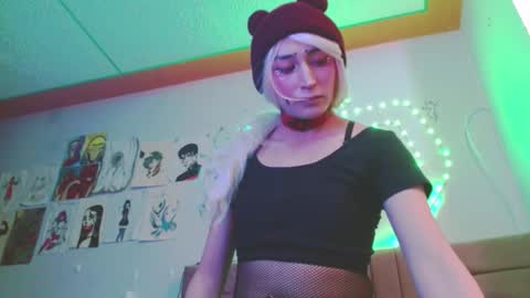 reiv_femboy online show from 24, 3, 2026