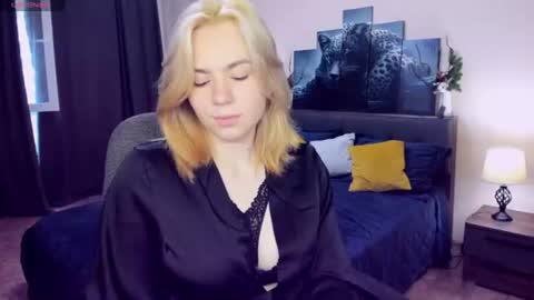 Snapshot of remipeach chatting on 12, 6, 2026 RemiPeach online show from 12, 6, 2026