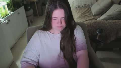 Snapshot of remirann_ chatting on 28, 4, 2026 Ann OF - remirann21 online show from 28, 4, 2026