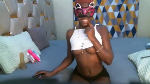 Snapshot of remmyqueen chatting on 21, 4, 2026 remmyqueen online show from 21, 4, 2026