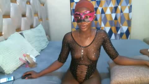 Snapshot of remmyqueen chatting on 9, 5, 2026 remmyqueen online show from 9, 5, 2026