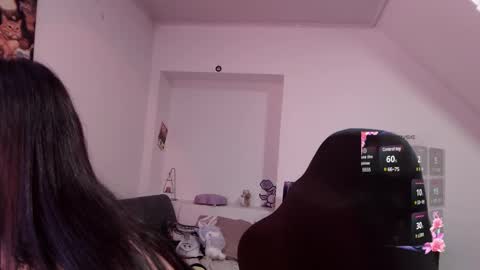 Snapshot of ren_yamashiro chatting on 11, 1, 2025 ren_yamashiro online show from 11, 1, 2025