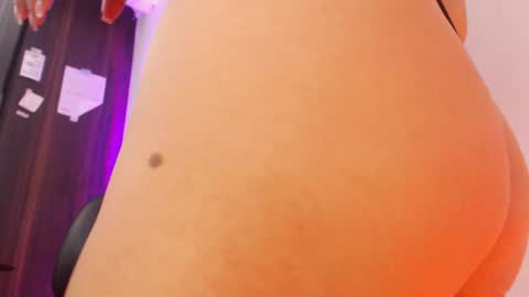 Snapshot of renata_ruiz chatting on 17, 1, 2025 online show from 17, 1, 2025