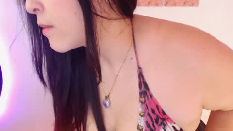 Snapshot of renata_ruiz chatting on 19, 1, 2025 online show from 19, 1, 2025