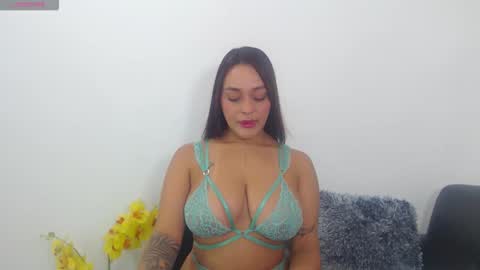 renatabrownn28 online show from 31, 5, 2026