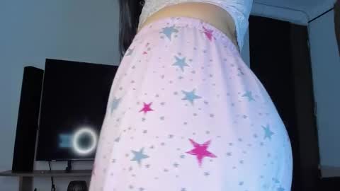 Snapshot of renatajones7 chatting on 27, 10, 2025 Renata online show from 27, 10, 2025