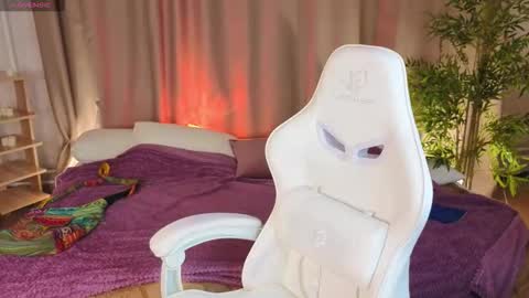 rene_shine online show from 5, 2, 2026