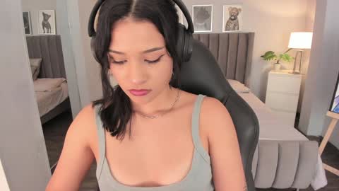 Snapshot of renee_shelby_ chatting on 9, 12, 2024 Renee Shelby online show from 9, 12, 2024