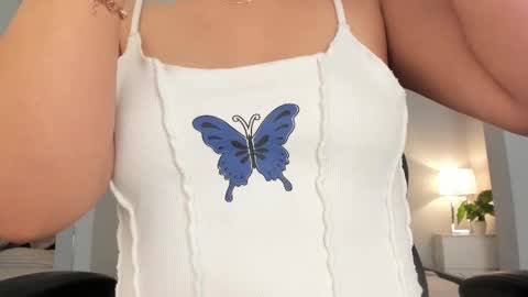 Snapshot of renee_shelby_ chatting on 25, 2, 2025 Renee Shelby online show from 25, 2, 2025