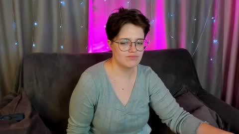 renee_turner online show from 28, 12, 2024
