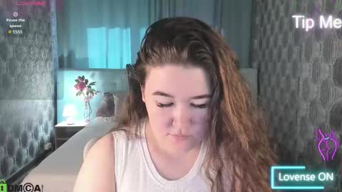 renee_turner online show from 26, 9, 2025
