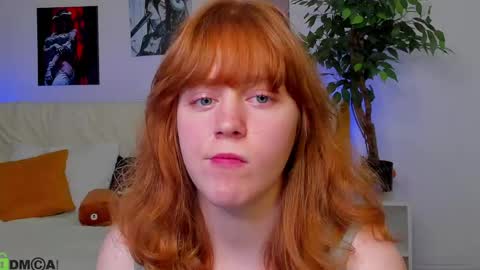 Snapshot of reneefoxy_ chatting on 5, 6, 2026 reneefoxy_ online show from 5, 6, 2026