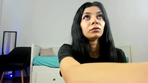 Rena online show from 6, 4, 2026