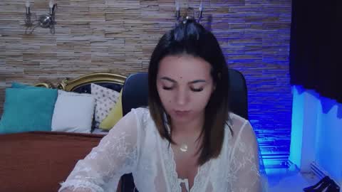 Snapshot of renesmesweet chatting on 1, 12, 2024 renesmesweet online show from 1, 12, 2024