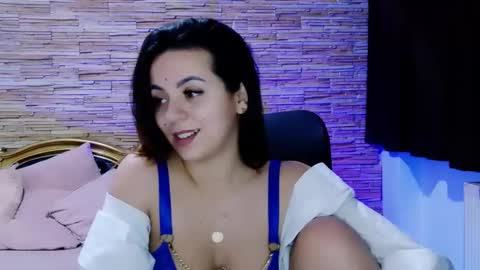 Snapshot of renesmesweet chatting on 23, 1, 2025 renesmesweet online show from 23, 1, 2025