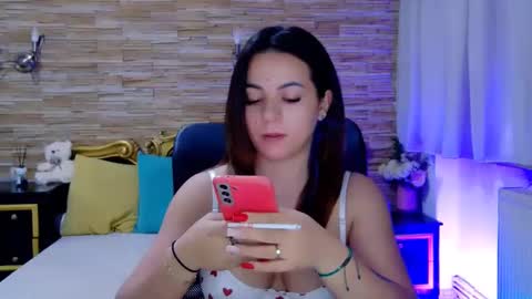 Snapshot of renesmesweet chatting on 12, 2, 2025 renesmesweet online show from 12, 2, 2025