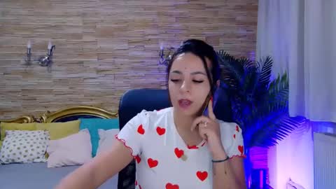 Snapshot of renesmesweet chatting on 21, 2, 2025 renesmesweet online show from 21, 2, 2025