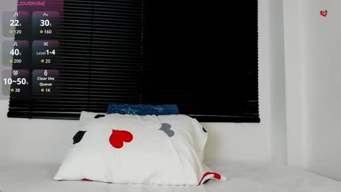 Snapshot of rennatta_sx chatting on 3, 11, 2025 Renata online show from 3, 11, 2025