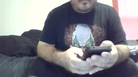 Snapshot of renz187 chatting on 15, 12, 2025 Renz online show from 15, 12, 2025