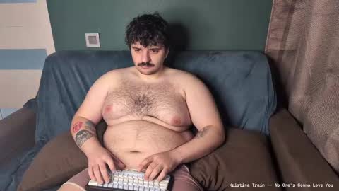 Snapshot of repmah chatting on 4, 3, 2025 My name is Repmah help me to get 50 thumb-up online show from 4, 3, 2025