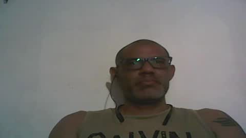 Snapshot of retlam37 chatting on 28, 12, 2024 Walter online show from 28, 12, 2024