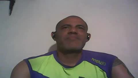 Snapshot of retlam37 chatting on 14, 10, 2025 Walter online show from 14, 10, 2025