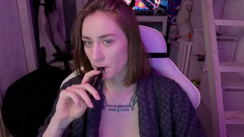 Snapshot of retromarie chatting on 7, 2, 2026 Rie online show from 7, 2, 2026