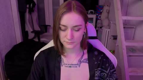 Snapshot of retromarie chatting on 8, 2, 2026 Rie online show from 8, 2, 2026