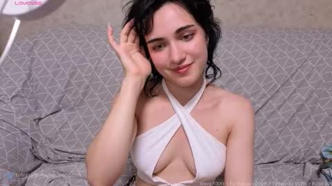 Snapshot of revalation_ chatting on 14, 9, 2025 Ewiwi online show from 14, 9, 2025