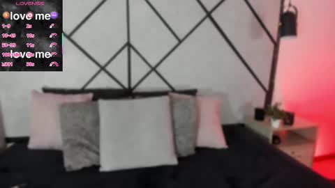 Snapshot of revenmiller_ chatting on 4, 12, 2025 Reven online show from 4, 12, 2025