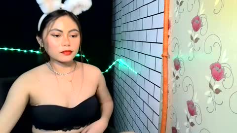 Rose18 online show from 15, 2, 2025