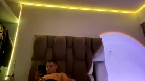 Rexa y blade  online show from 30, 9, 2025