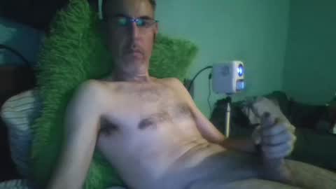 reyes_albert2006 online show from 16, 9, 2025