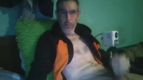 Snapshot of reyes_albert2006 chatting on 15, 11, 2025 reyes_albert2006 online show from 15, 11, 2025