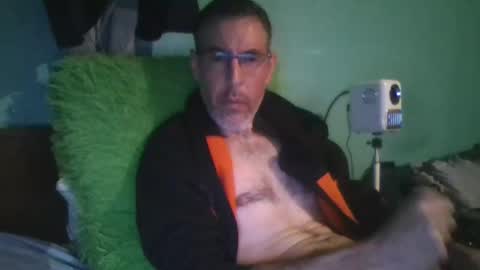 Snapshot of reyes_albert2006 chatting on 23, 11, 2025 reyes_albert2006 online show from 23, 11, 2025