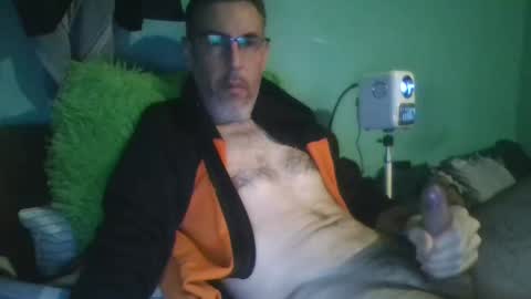 Snapshot of reyes_albert2006 chatting on 24, 11, 2025 reyes_albert2006 online show from 24, 11, 2025