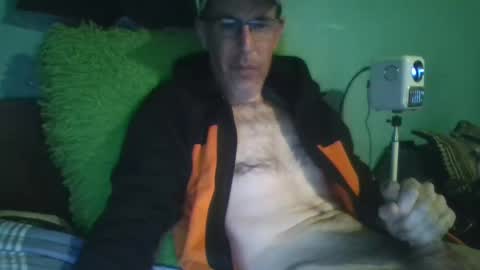 Snapshot of reyes_albert2006 chatting on 30, 11, 2025 reyes_albert2006 online show from 30, 11, 2025