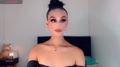 Rianna Garcia online show from 9, 9, 2025