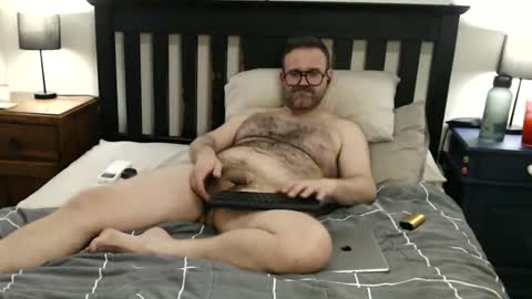 Snapshot of ric_1999 chatting on 18, 4, 2026 Ric online show from 18, 4, 2026